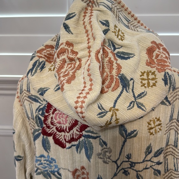 BIYA- Johnny Was, XLFloral Knit Hooded Cardigan - Picture 4 of 7